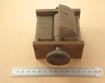 Variable Tuning Capacitor 60 to 1000pF
