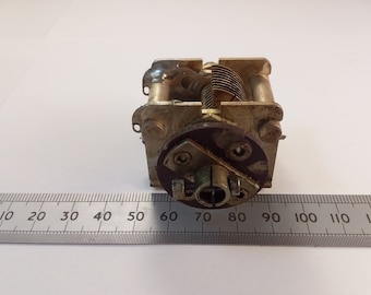 Variable Capacitor 75pF Silver Plated Vanes for VFO BFO with Isolating Coupler